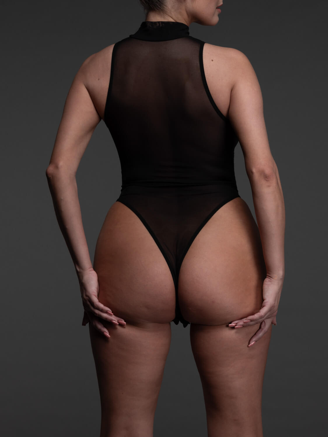 Mesh body hoog uitgesneden zwart transparant achterkant VoyeurX