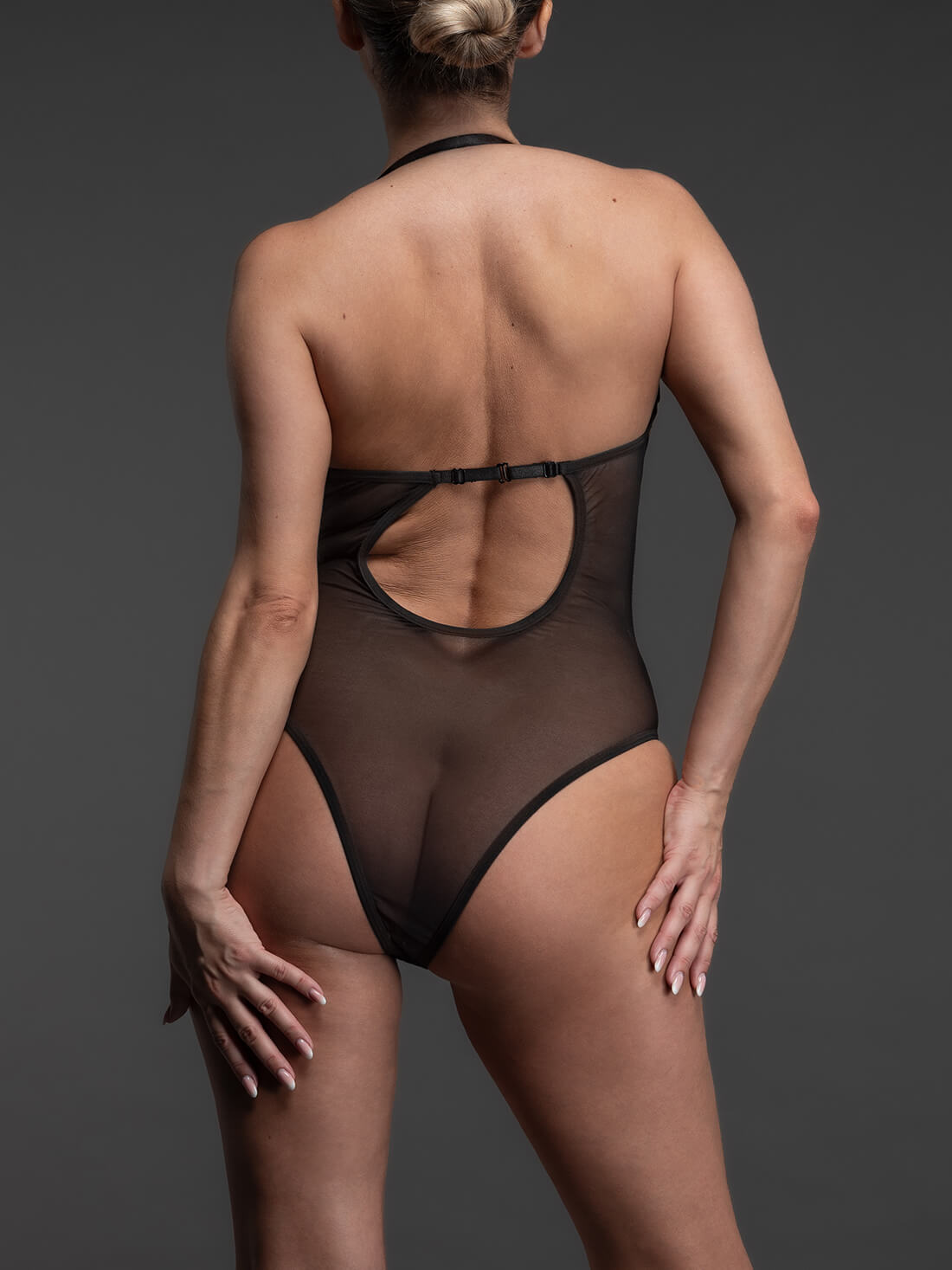 Mesh body open cup halter achterkant zwart VoyeurX